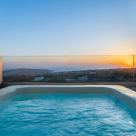 Cinnamon Villa With Private Hot Tub Pýrgos Zewnętrze zdjęcie