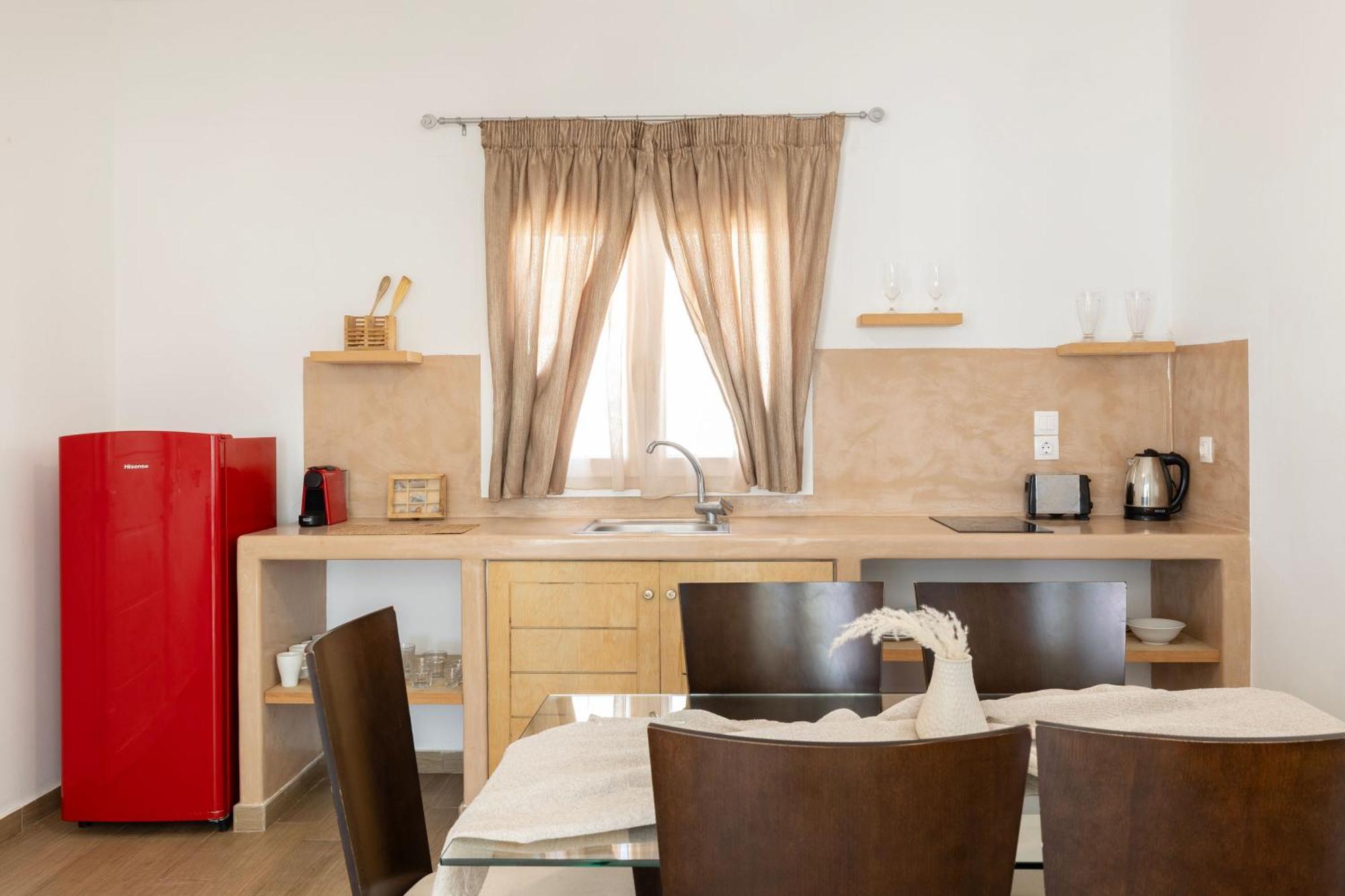Cinnamon Villa With Private Hot Tub Pýrgos Zewnętrze zdjęcie